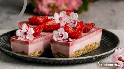 Spring’s hottest trend: botanicals in bakery and patisserie