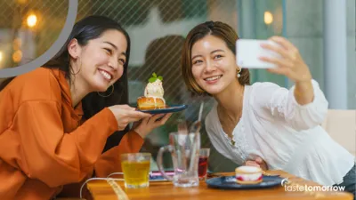 De belangrijkste patisserietrends voor 2025: door technologie geïnspireerde creaties, culinaire fusie, perfecte porties en een zure twist.